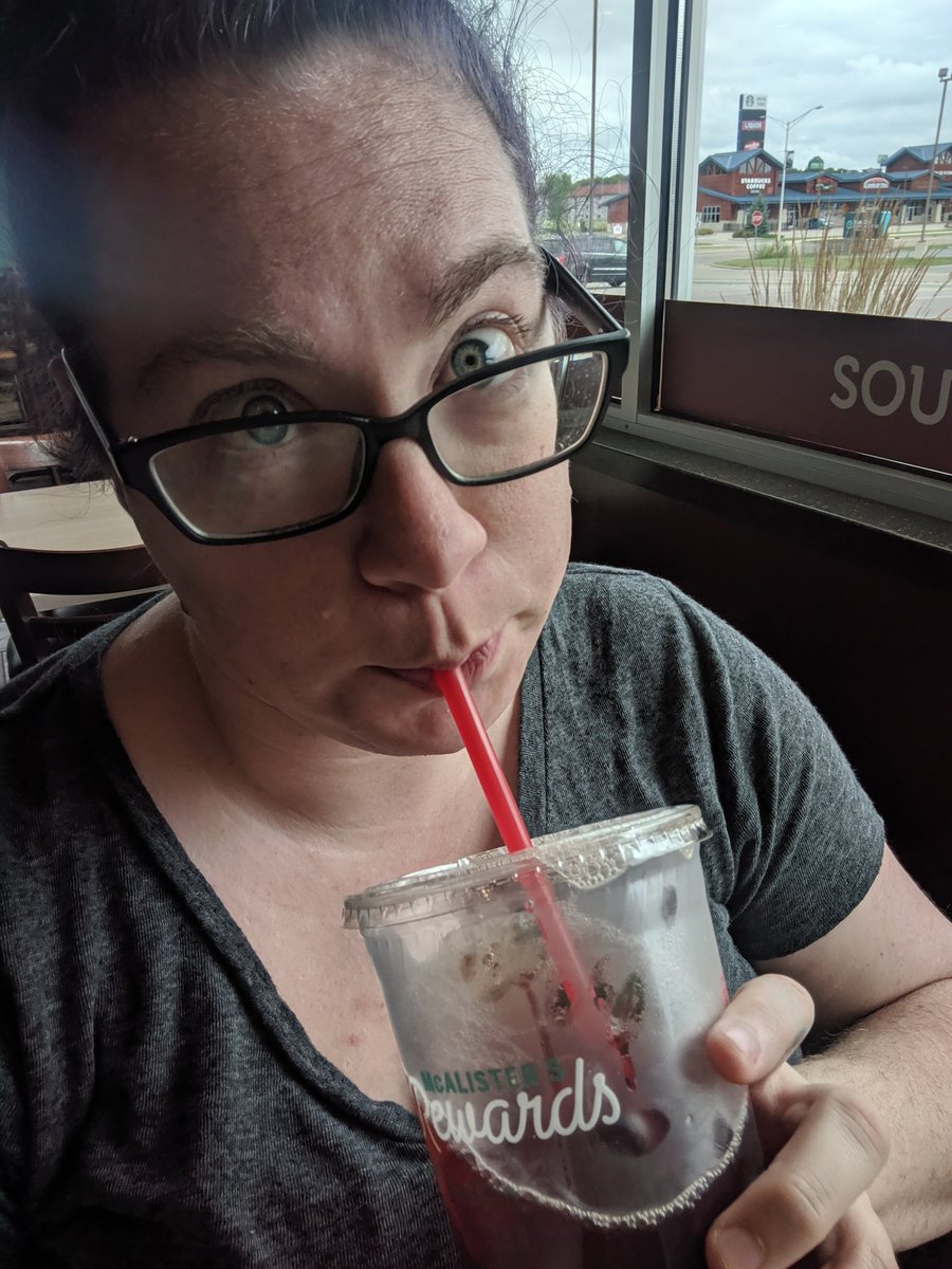 Laurali7502's tweet photo. @McAlistersDeli 10 + years of friendship, 3.5 hour drive to the nearest McAlister's, and #FreeTeaDay2020 makes for the best day ever!! Reliving our college days at our favorite spot! #freeteadaysweeps #McADiehardFan #teafreak https://t.co/rMwJMDmIks