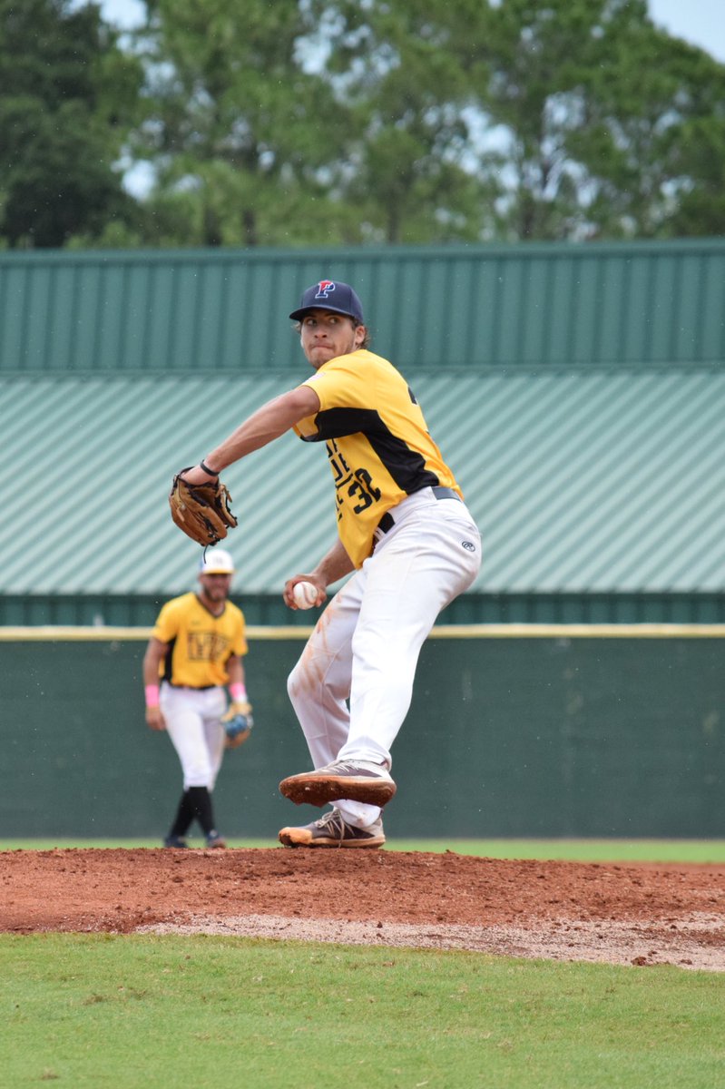 FCSL_Lightning's tweet photo. Sam Bennett gets a complete game shutout after 4 innings! Lightning win 1-0 over the Loggerheads #BoltsUp⚡️ https://t.co/zlqWzIuQlS
