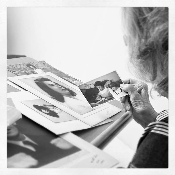 cmouse1980's tweet photo. On this day, three years ago, Granny and me were looking through old pictures I'd found and we were discussing our family history. 

On this day, Granny's funeral has been booked for a fortnight's time. 

#ancestry #Hirch #Hirsch #Way #Soper #FamilyHistory #CynthiaWay https://t.co/7GwWSEI38x