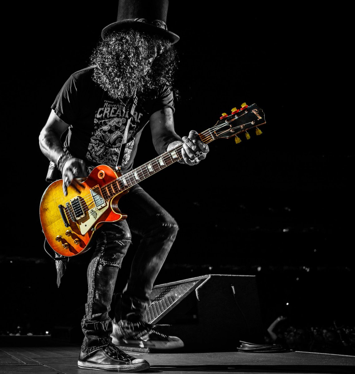 ink_capital's tweet photo. ¡Hoy Slash está cumpliendo 55 años! El legendario integrante de Guns N' Roses es considerado uno de los mejores guitarristas de la historia. 

Un verdadero show verlo en acción.

https://t.co/Pqi6HRv538

#Slash #GunsNRoses #GNR #CapitalInkMusic https://t.co/gWZwW2zO4k