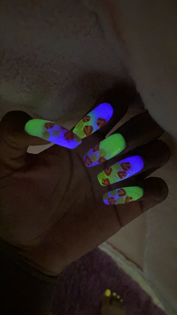 CrownedQueen_'s tweet photo. Go book your appointments ladies via DM @klawwpalace__ on ig $30 anything sets https://t.co/DBbV6YeqHd