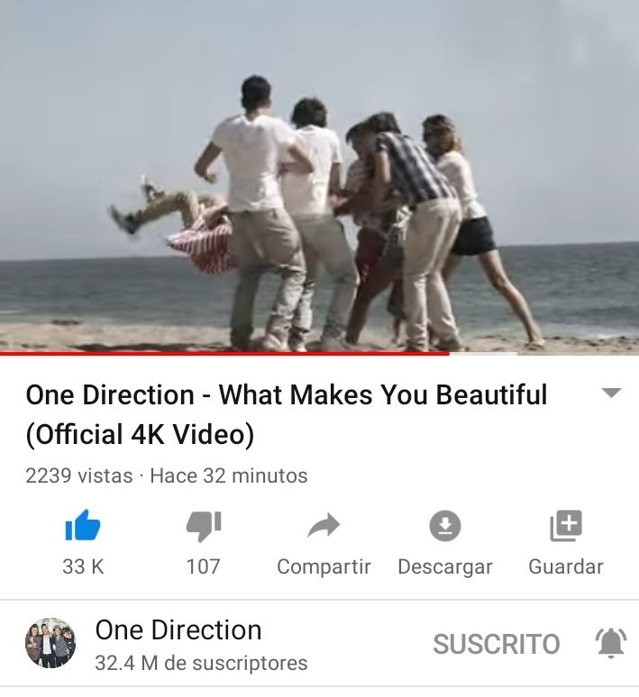 temporary_fix_'s tweet photo. Pss ya que estamos ofendidos pero tomando todo lo que nos dan no podemos olvidar como lanzaron al pobre de Niall rompiéndole el coxis 
#DIRECTIONERSBREAKTHEINTERNET
#10YearsOfOneDiretion https://t.co/cuI2NqeREp
