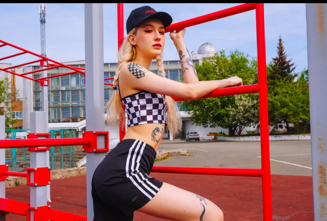TroothSayerz's tweet photo. When you know where you're going, nothing and no one stops you. ♥️
#cammodels #queen #lifered #medellin #cutegirl #elegance #marvelous #marvelos #classic #class https://t.co/gqEDnhQA4H