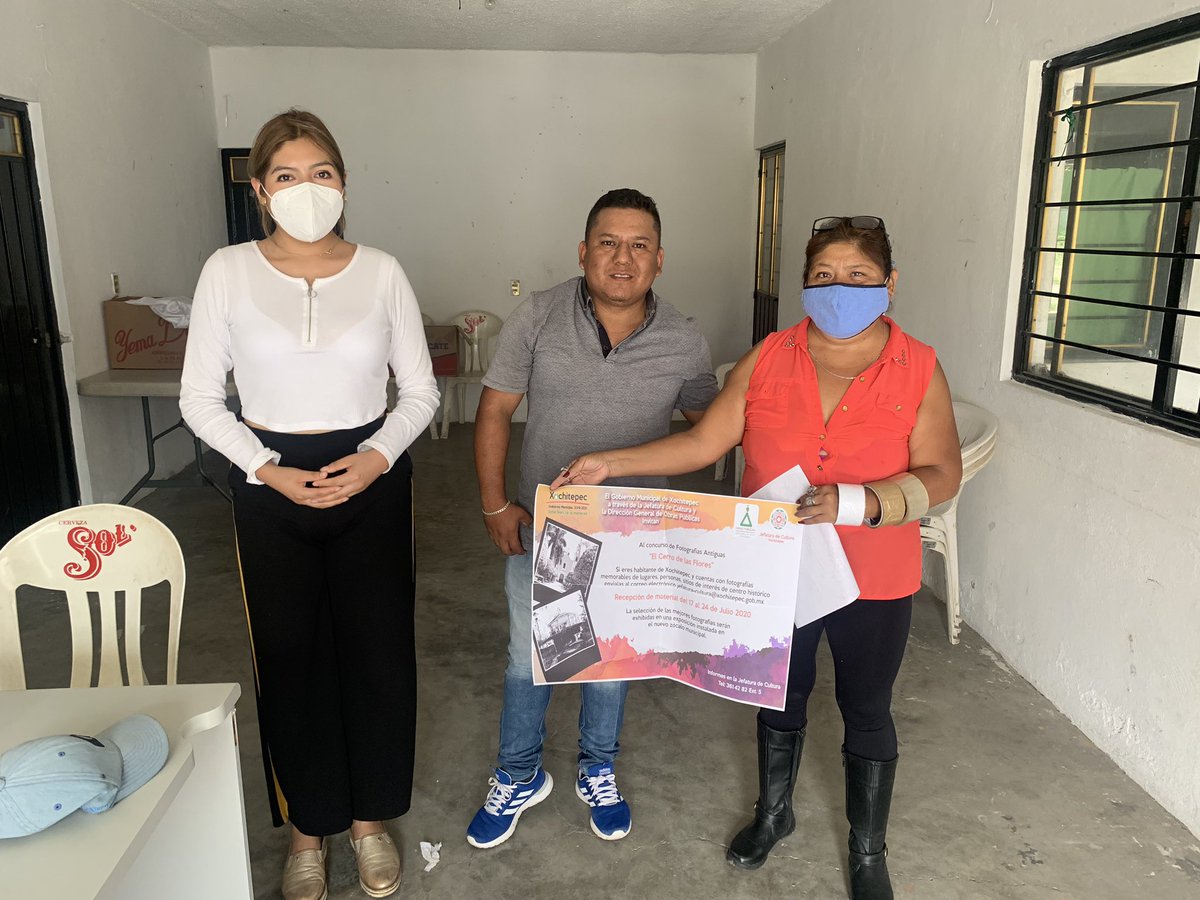 abimeridescobar's tweet photo. Agradezco siempre el apoyo a mis amigos #AyudantesMunicipales recorrimos las #14Colonias del municipio de #Xochitepec promoviendo la convocatoria concurso de fotografías antiguas "El Cerro de las Flores” 📸🗺🎭
#JefaturaDeCultura #DGBS @betosanchezor @gallardolpzalex @eliasibps https://t.co/fKIMMWwkAZ