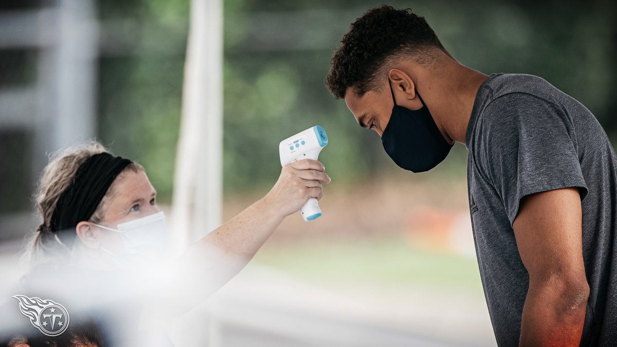Titans's tweet photo. Rookies reporting. 😷🏈 https://t.co/KcSsI0o17M