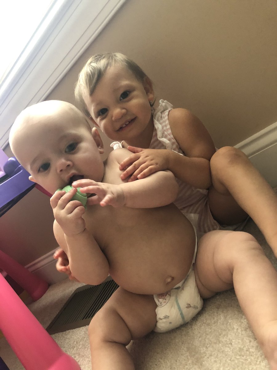 Booskiii_'s tweet photo. Our sweet girls... Aaliyah is huge &amp; half of London’s age 😆💖 https://t.co/erpfPO0HuQ