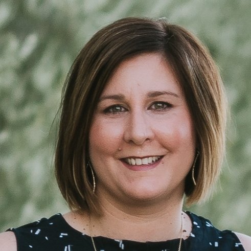 CAPhO_ACPhO's tweet photo. #CAPhOAward: Congratulations to Technician/Assistant Award recipient Kara Browne from @SaskCancer. She is passionate about technician specific continuing education, volunteers for various committees and spoke at CAPhO conferences and educational events. https://t.co/8HGby8b3Xz https://t.co/Tzuqo1TNsl