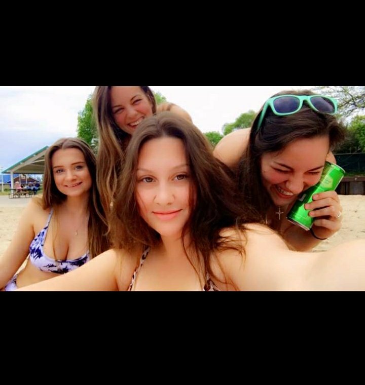 mikayprank's tweet photo. Happy birthday Anderea! Love you boo thang😍🥳 https://t.co/erv6essiMM