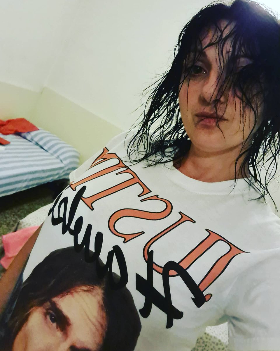 guia78's tweet photo. #Day31
100DayswithJustinHawkins
@JustinHawkins
-
Reppin @thedarkness
-
#100DaysOfHawk #100DaysofHawkins #JustinHawkins #rockandrolldeservestodie #theactualdarkness #TheDarkness #bandmerch #merchandise #personalchallenge #challenge https://t.co/LyIGZu5uWn