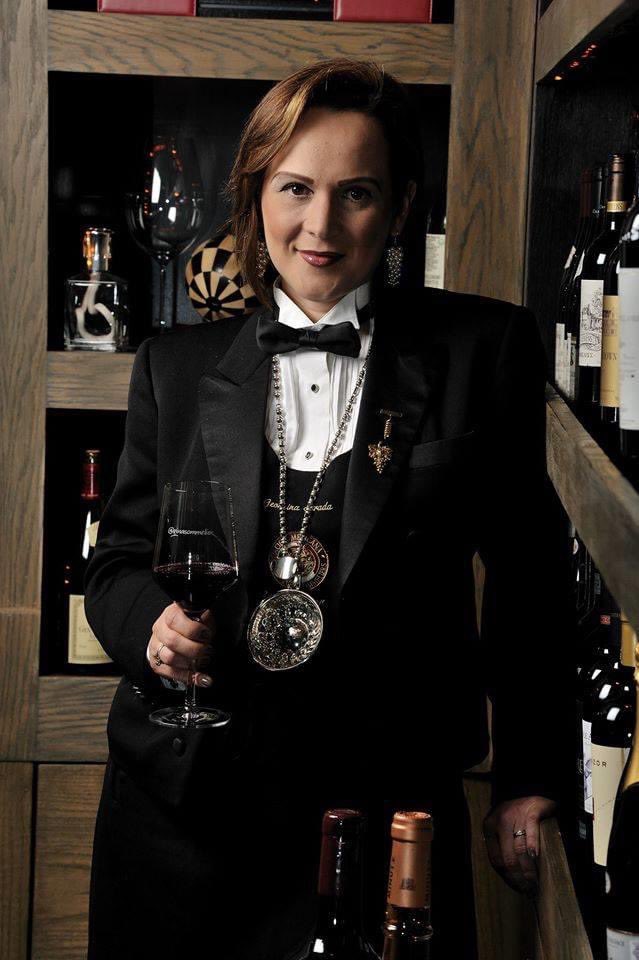 ginasommelier's tweet photo. El vino siembra poesía en los corazones ♥️🍷😉 https://t.co/J7pYUIPFH8