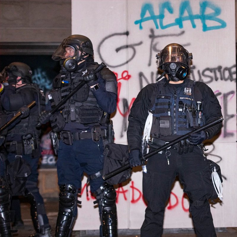 faghouse90's tweet photo. Portland Police as ugly pigs: a thread.
#PortlandProtest #PDXprotest #DefendPDX #acab #PortlandKidnapping @PortlandPolice #AbolishPolice https://t.co/NuhWtsqPcV