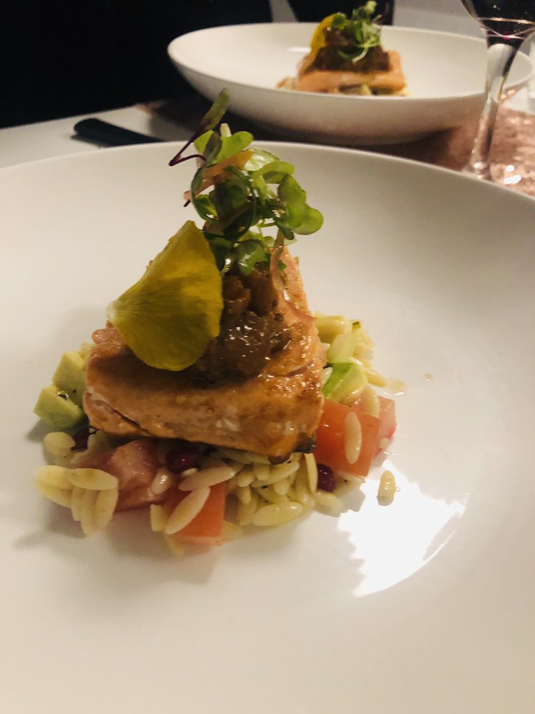 chefdonaldson1's tweet photo. Today I was out in Maboneng
Did 6 courses menu
#Foodie #foodporn #chefdonaldson #cheflife #chefoftheday #privatemenu #dinner #menu #foodphotography #FoodieTwitter #vaalchefs #VaalTwitter #vaal #maboneng #askmehow https://t.co/q3gv1U8a1v