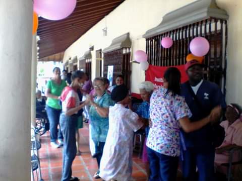 #MisionEnAmorMayor creada por nuestro presidente <a href="/NicolasMaduro/">Nicolás Maduro</a> y activada por <a href="/salainass/">INASS</a> <a href="/gladysrequena/">Gladys Requena</a> garantiza bienestar integral y calidad de vida a l@s adult@s mayores #SaludRecreacionSeguridadProduccion