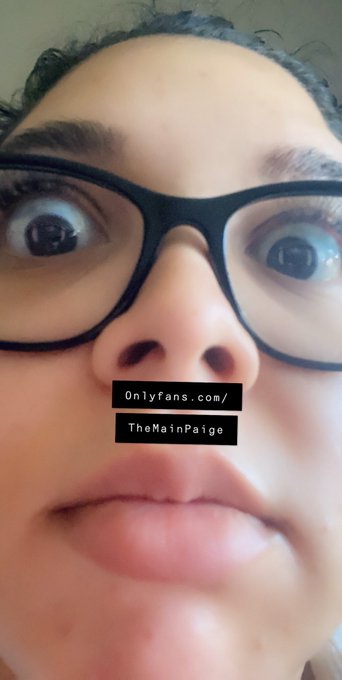 Men: Can I get a free preview of your only fans? I want to see what I&rsquo;m buying.  Me: Of course! *proceeds