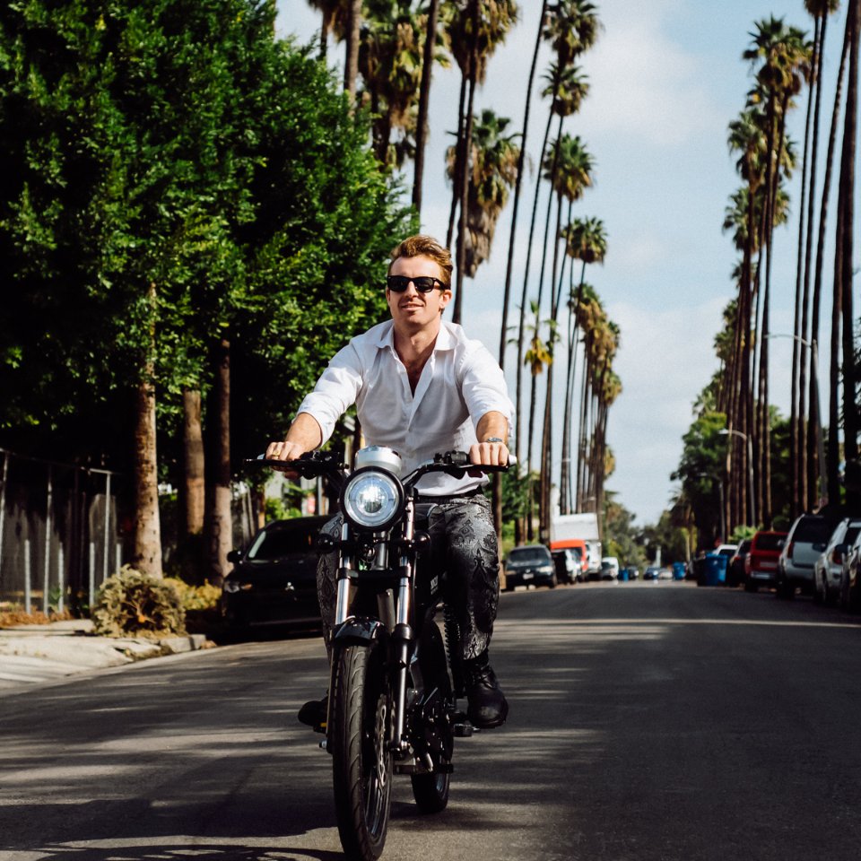 Monday Motorbikes tweet media