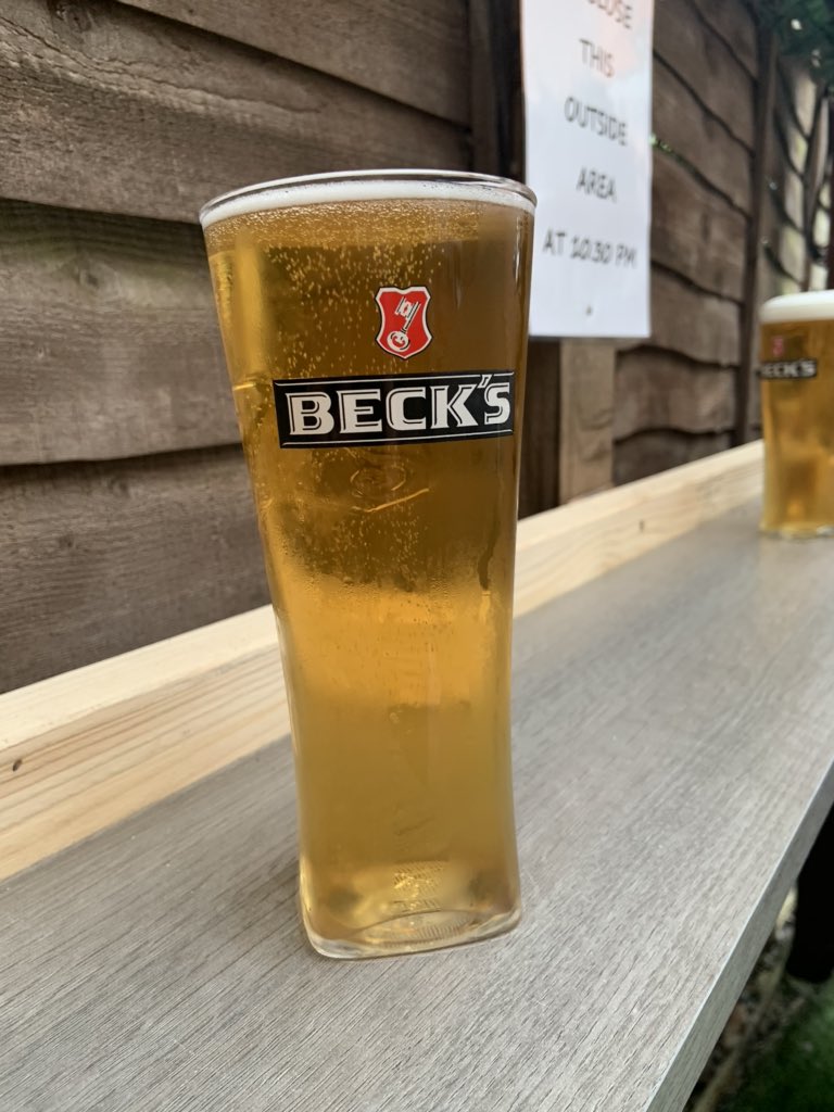 iainwarren's tweet photo. @TheFulflood good to be back 🍺🍺🍺 https://t.co/zryEjPNq7t