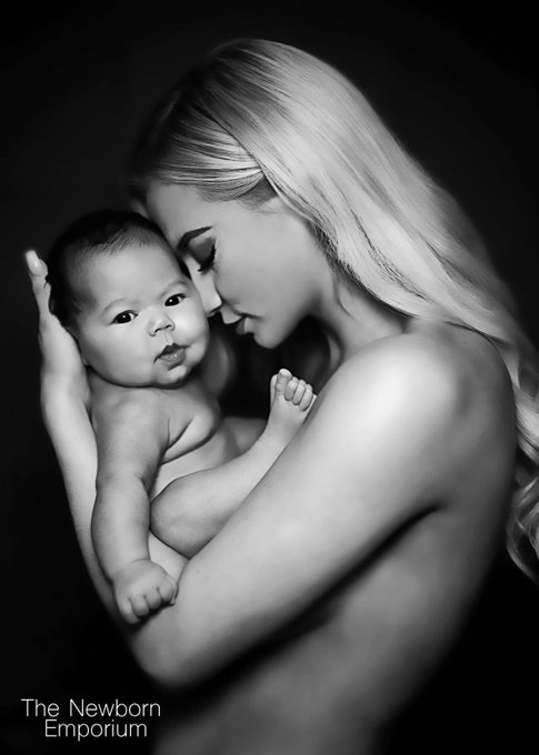 My little poser https://t.co/XhwLpVvpAJ