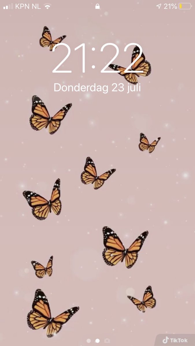goldencreaturex's tweet photo. its 21:22 here so that means in England its 20:22, exactly 10 years nowโค๏ธ๐ฅบ
always in my heart @onedirection , yours sincerely directioners
#tenyearsonedirection <3 https://t.co/ze6EWHCoI2