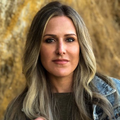 Chantal_Cocca's tweet photo. #NewProfilePic https://t.co/7ePa86vauo