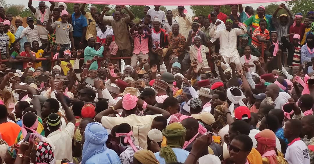 mohamedbazoum's tweet photo. Poursuite de la tournée de proximité et de prise de contact avec les structures du PNDS TARAYYA, de la région de Tahoua
#Etape de #Karofane en images https://t.co/Ubh901Z0QJ