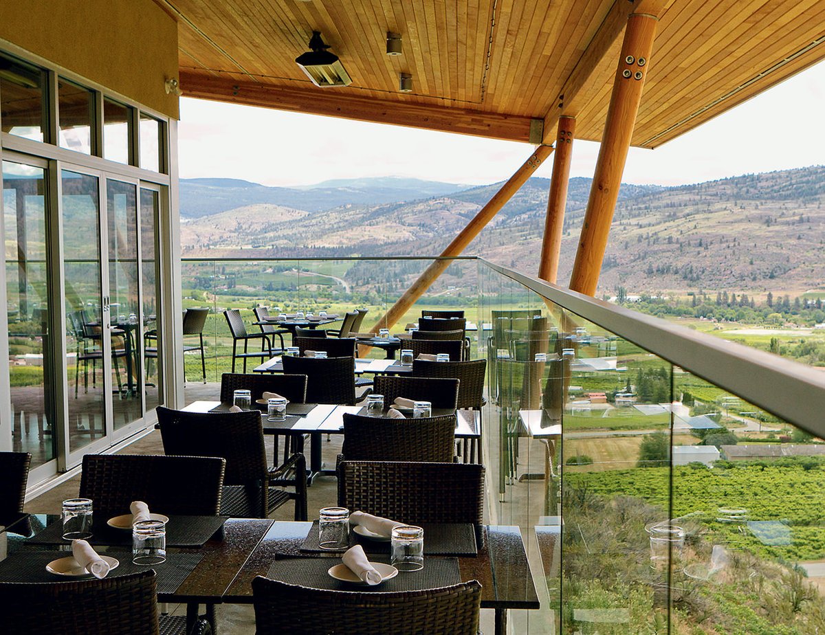 Check out <a href="/MiradoroResto/">Miradoro At Tinhorn</a> at <a href="/TinhornCreek/">Tinhorn Creek</a> and be surrounded by beautiful panoramic views, while enjoying meals with a hint of Mediterranean on the palate. #miradoroeats #oliverbc #visitsouthokanagan #eatlocal #supportlocal #winecapital #amazingviews

📷<a href="/MONTECRISTO_Mag/">MONTECRISTO Magazine</a>