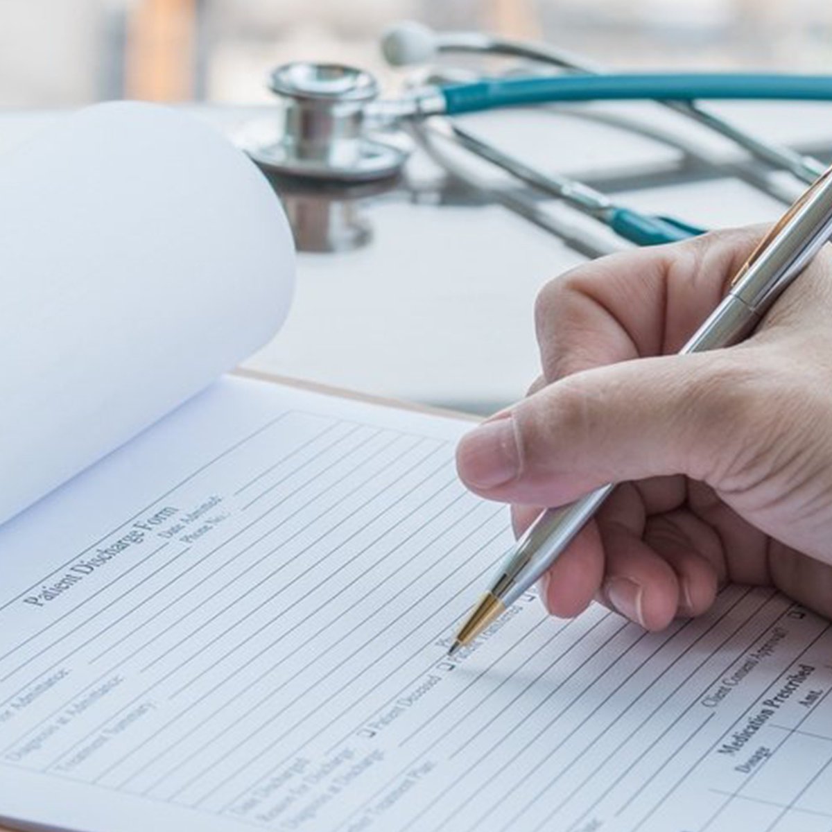 RehabFirstInc's tweet photo. Our treatment providers work around the clock to make sure clients experience a comfortable transition from hospital to home. 🏥🏠 Despite the challenges of COVID-19, our providers have been working alongside hospital staff to ensure our clients' safety. https://t.co/FvCaEXLGuN https://t.co/SFbAcjfjQh
