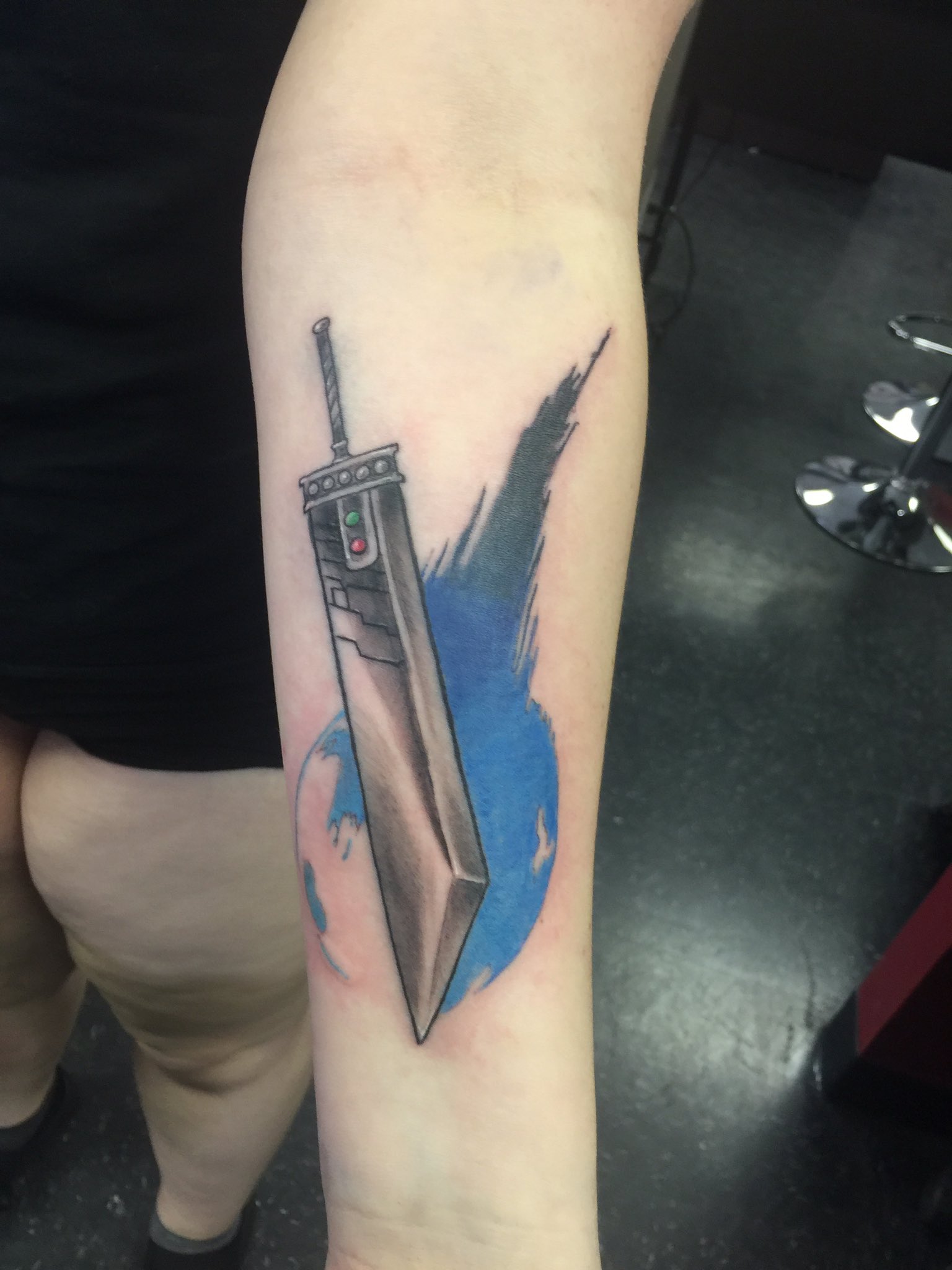 12 Buster Sword Tattoo Ideas To Inspire You  alexie