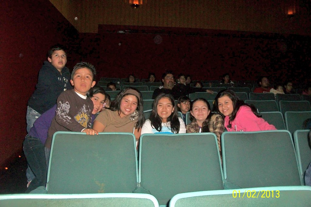 beregocar's tweet image. Bere Directioner tuvo su fiesta de cumpleaños de One Direction y en el cine 😂❤️🥳
#10YearsOf1D 
#onedirection10years 
#10YearsWithOneDirection