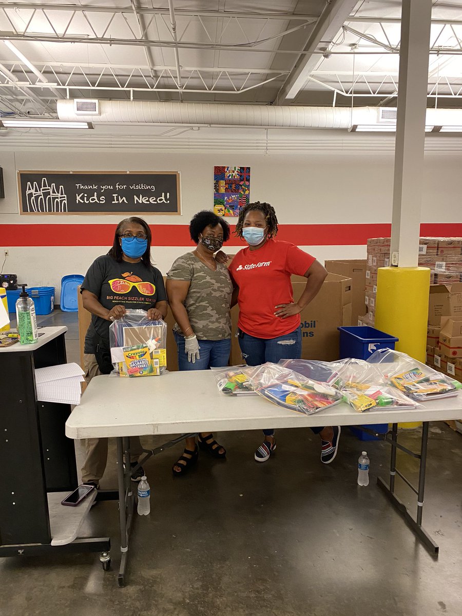 EmptyStocking's tweet photo. Thanks to our amazing volunteer this morning, another 1,210 metro Atlanta students will have school supplies this fall!! #VolunteersMakeTheDifference https://t.co/XPvrY3M4tP