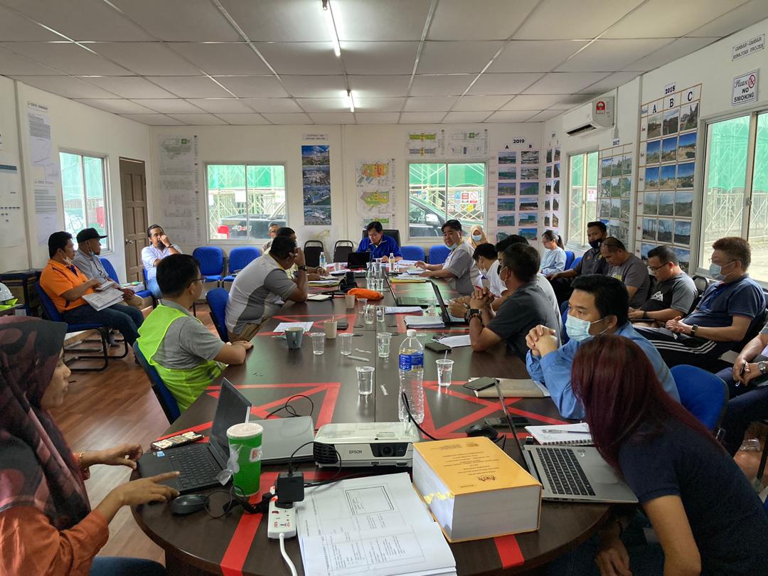 23.07.20 - Lawatan tapak &amp; mesy koordinasi HOPT5 <a href="/CkkJkr/">HOPT5 CKK JKR</a> CKK <a href="/Ar_Azman_5167/">Ar AzmanHashim</a> JKR M'sia <a href="/razgrid1/">🇲🇾 Razdwan Kasim</a> ;<a href="/IrZulkefly/">Mohd Zulkefly S</a> , WPD, KONT &amp; CONST bagi selesaikan isu2 berbangkit Projek Naiktaraf Hospital Tawau Sabah