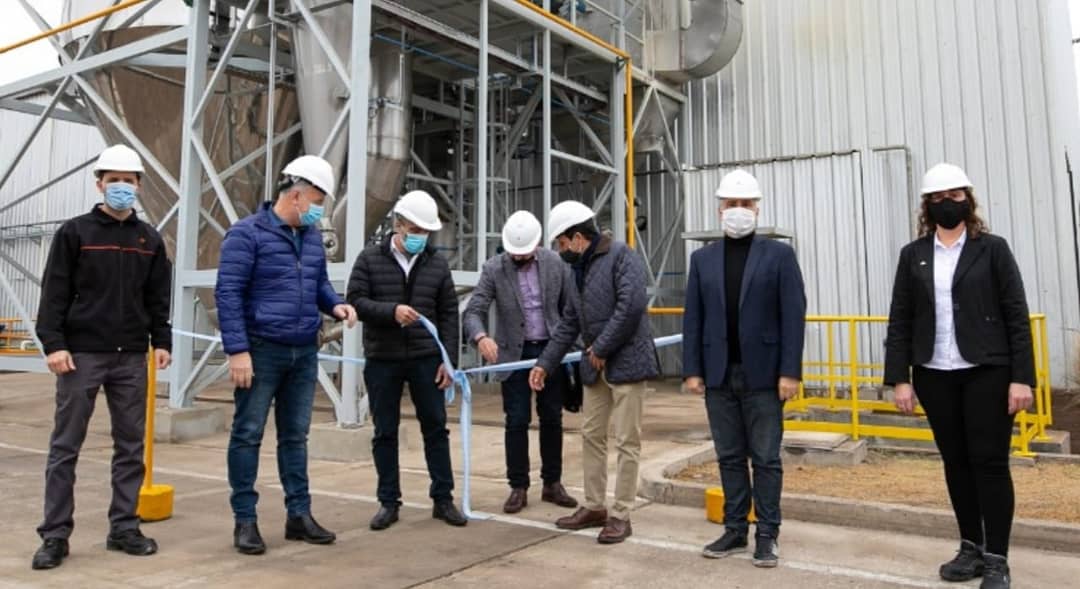 MinProdCba's tweet photo. ✅ Llevar gas natural a toda la provincia con el programa Conectar Gas Industria ♨️, nos permitió inaugurar hoy la planta de concentrados proteicos de la firma PORTA HNOS 👍🏼. ⠀
⠀ https://t.co/neZPqbir3W