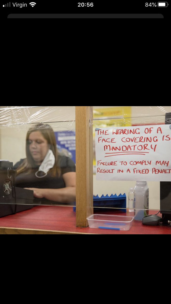F1FanDango's tweet photo. Love this photo @SkyNews is using about mandatory masks. #fail #mask #COVID19 https://t.co/CNEEa1xvFO