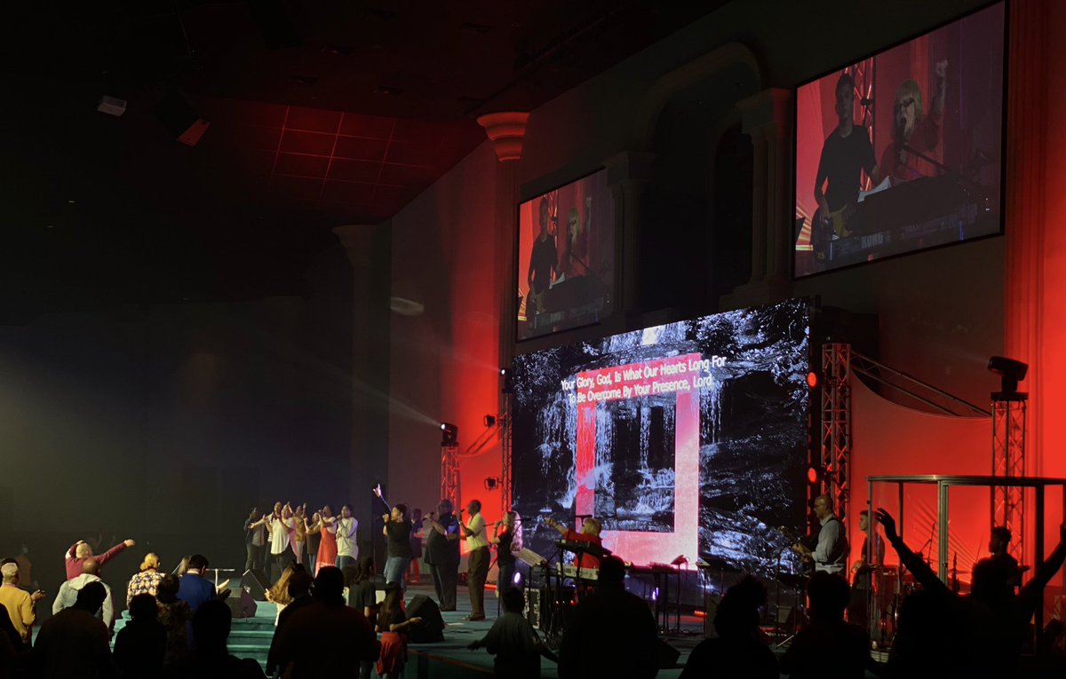 livingwaysa's tweet photo. Faith is surging @ Livingway!
A great night last night! A big thank you to the Livingway Dream Team & everyone who keep serving through it all!
We loved having everyone in the building & appreciate everyone engaging online!
#Livingway #Halftime #MDWK #theLC #Paparazzi https://t.co/UsHLKrI2zl