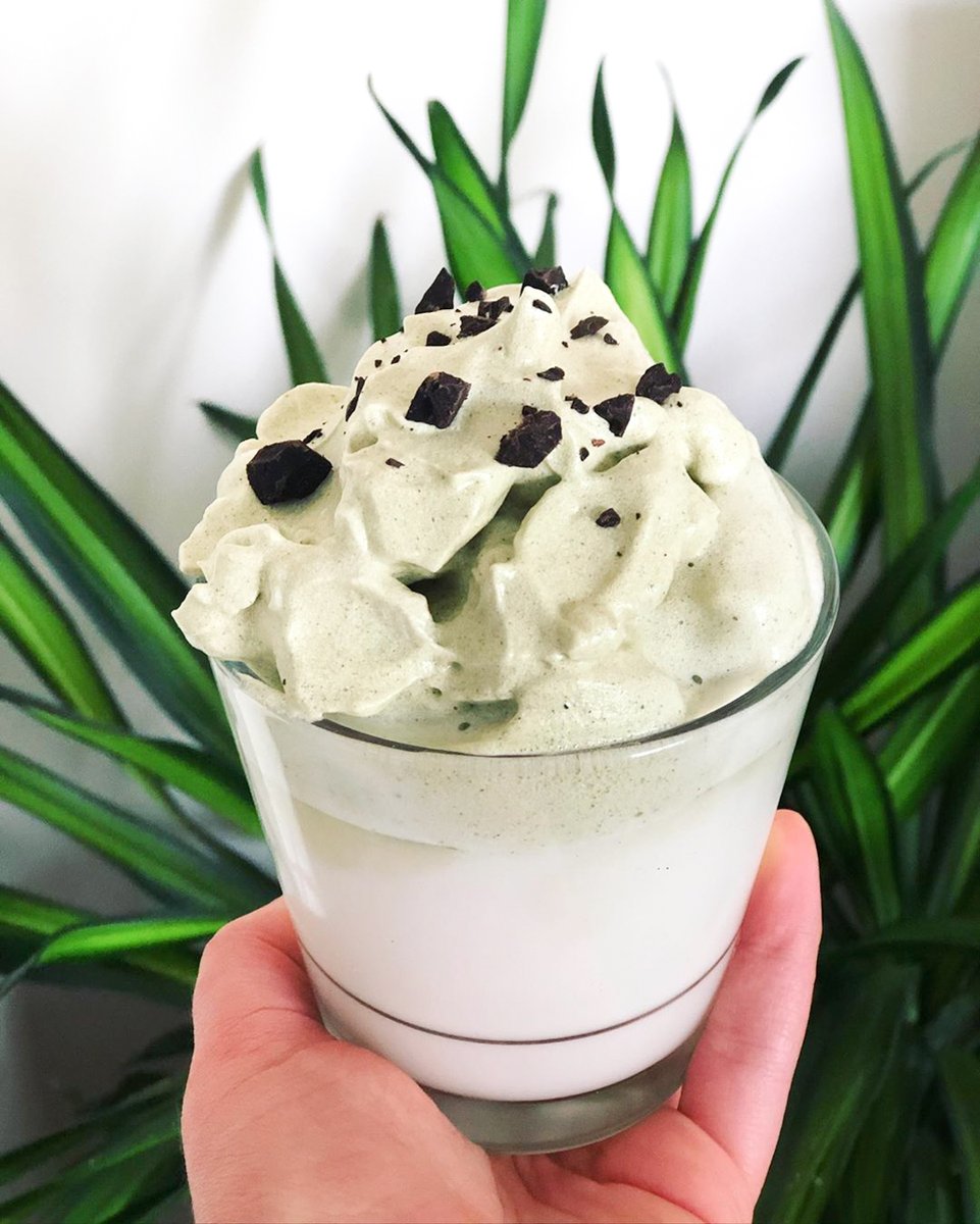 CarringtonFarms's tweet photo. Nothing’s better than a frozen drink on a hot summer day. Just ask @food_is_my_mood, her frozen whipped matcha
is sure to cool you down and keep you energized throughout the day (thanks to our Culinary Matcha Powder). Happy #NationalRefreshmentDay! #CookWithCarrington https://t.co/Smdrw3imCg