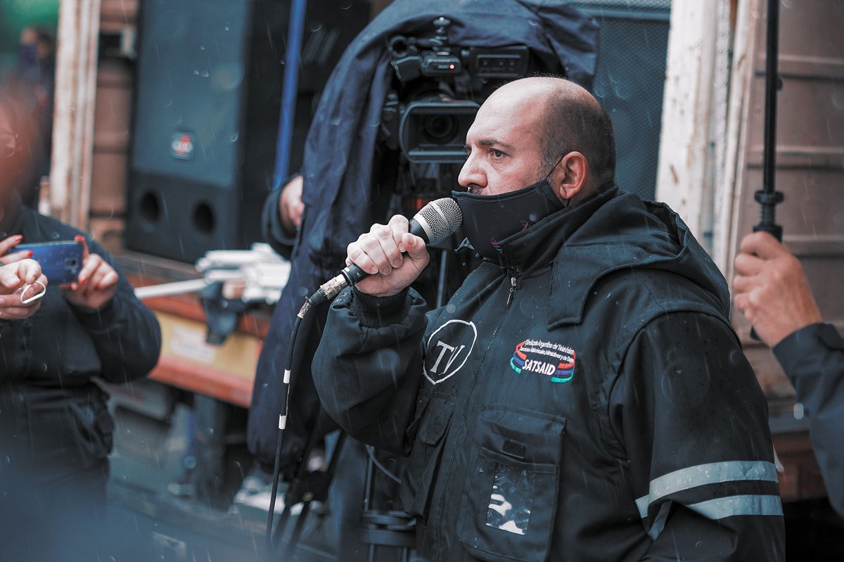 Los trabajadores de <a href="/PolkaProd/">polkaprod</a> con el apoyo de <a href="/SATSAIDnacional/">SATSAID Nacional</a>, hoy presentes en los estudios de <a href="/eltreceoficial/">eltrece</a> 
<a href="/ElchuecoSuar/">Adrián Suar</a> 

#NoAlVaciamientoDePolka
#canal13ySuarComplices