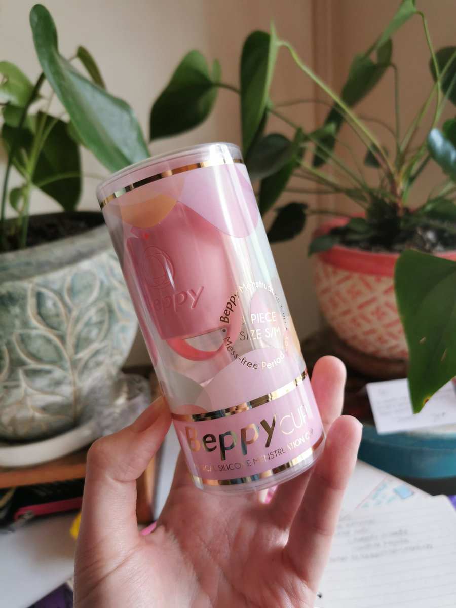TefiAlbornoz's tweet photo. Descubrí una copa menstrual que asegura que se puede tener sexo con ella y no se siente (ni ustedes, ni su pareja).
A la curiosas e interesadas, les dejo la cuenta de instagram: https://t.co/AelfQghL12 
Beppy Cup, están en Medellín y hacen envíos nacionales. https://t.co/8g3z6xwlRS