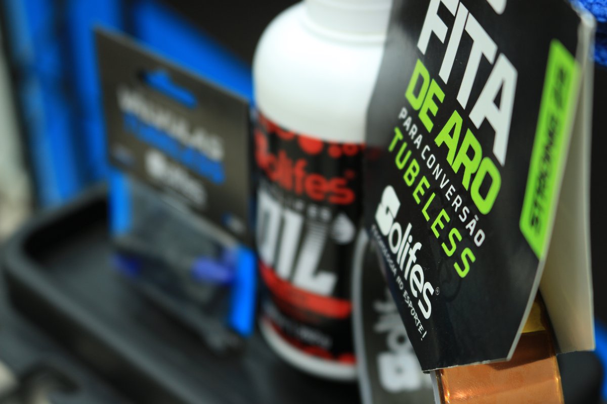 Tubeless? Somos especialistas!

Dê um basta nas paradas para reparos na câmara de ar. Selante, Válvula Tubeless e Fita de Aro Solifes, qualidade e eficácia na vedação de furos.