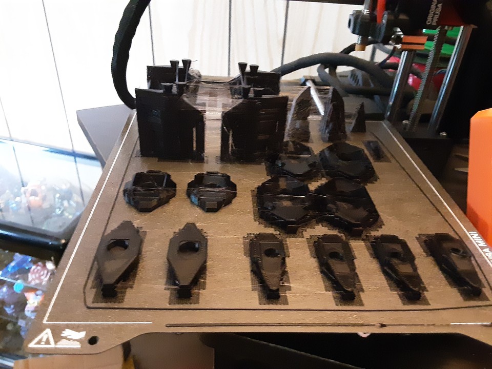 OneManIndie2020's tweet photo. Having a #kronk moment as I'm printing out all the pieces of my latest #3dprintingproject. It's been interesting and I hope you guys like it! More to come!
#3dprinting #3dprinted #3dprinter #prusamini https://t.co/tYr7QcEBLU