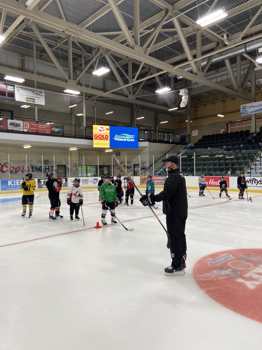 CHCanada's tweet photo. Busy night as we have 5 sessions this evening at the Grant Harvey! Dax has taken over the NHL side while Stacy runs the Olympic side! If youβre on the ice in Fredericton tonight itβs with Champions! #SummerDevelopment #Championslifestyle https://t.co/9FjSdqw6RW