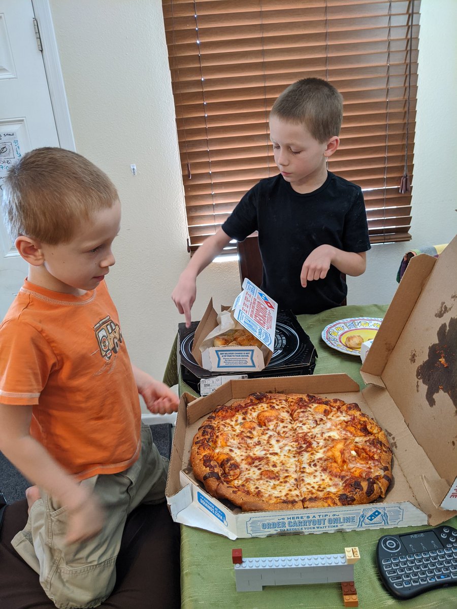 BrainofGalen's tweet photo. My #HPEinres2020 helpers enjoying a celebratory lunch for good behavior this week! https://t.co/pxVoWfr27p