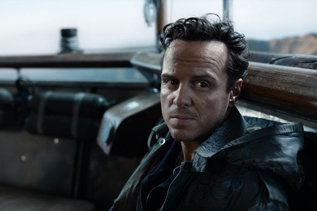 All_Screens's tweet photo. La 1º pregunta a Andrew Scott es sobre cómo fue adentrarse en este mundo de fantasía, a lo que responde: "Muy emocionante. En la T1 solo era una foto, así que espero no ser una decepción. Hay mucha fascinación, me encanta mi relación con mi deamon".
#HisDarkMaterials #CCAtHome https://t.co/ToNxrFvkYW