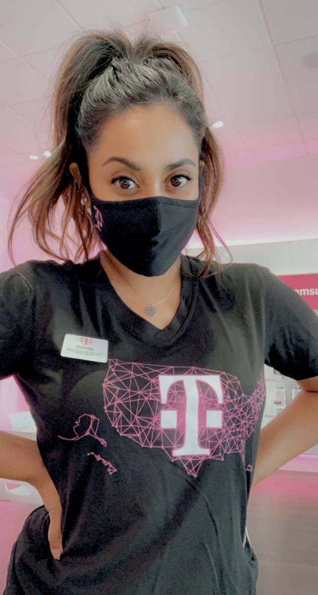LittleMs_Cindy's tweet photo. I absolutely love the new map tee! Has a nice light feeling to it
Also loving the stripes on the new striker tee. #newuniforms #tmobilegear #magentagear #inmymagenta #thenewtmobile #newtmobile @MagentaErika @magentagear uniforms coming soon 🙌🏽 https://t.co/CZAKjTfbnD