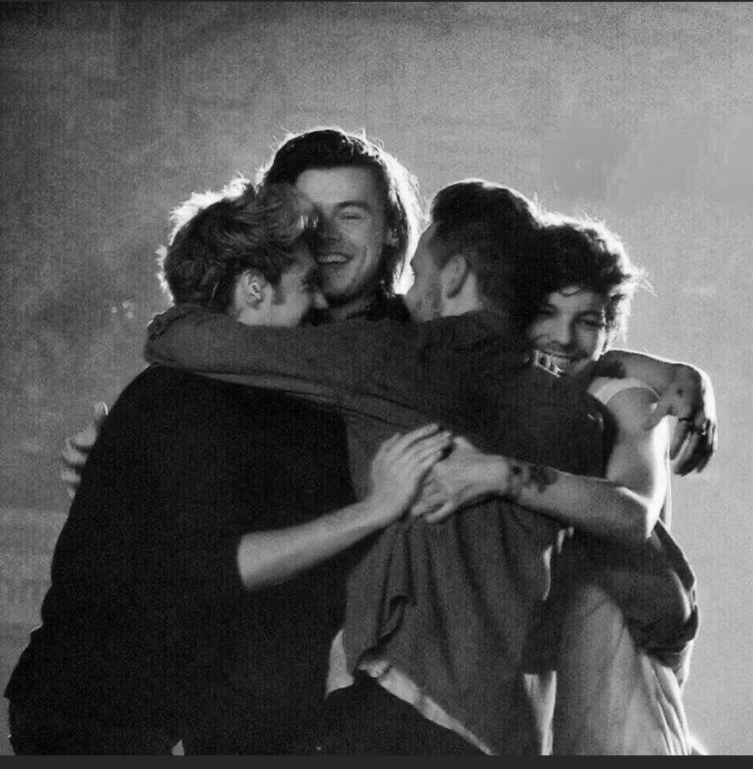 fireawaysott's tweet photo. people: why do you have trust issues?
me:
 #10YearsOneOfDirection #OneDirection https://t.co/no7tKycSXa