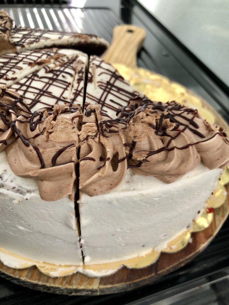 HOCgrenada's tweet photo. #doublechocolatecake  #grenadabakery #grenadachocolate https://t.co/7KbGmdnQHT
