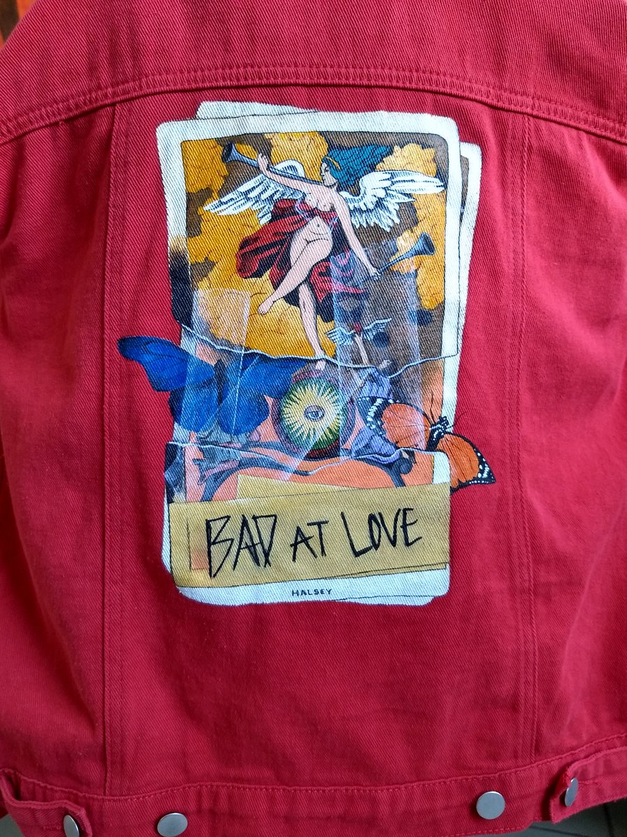 JavierPerezSad1's tweet photo. Chamarra personalizada, pintada a mano. Pide tu diseño favorito!!! #handpainted #Halsey #halseymusic #halseyfan #handcustomized https://t.co/ucB1XD1qrT