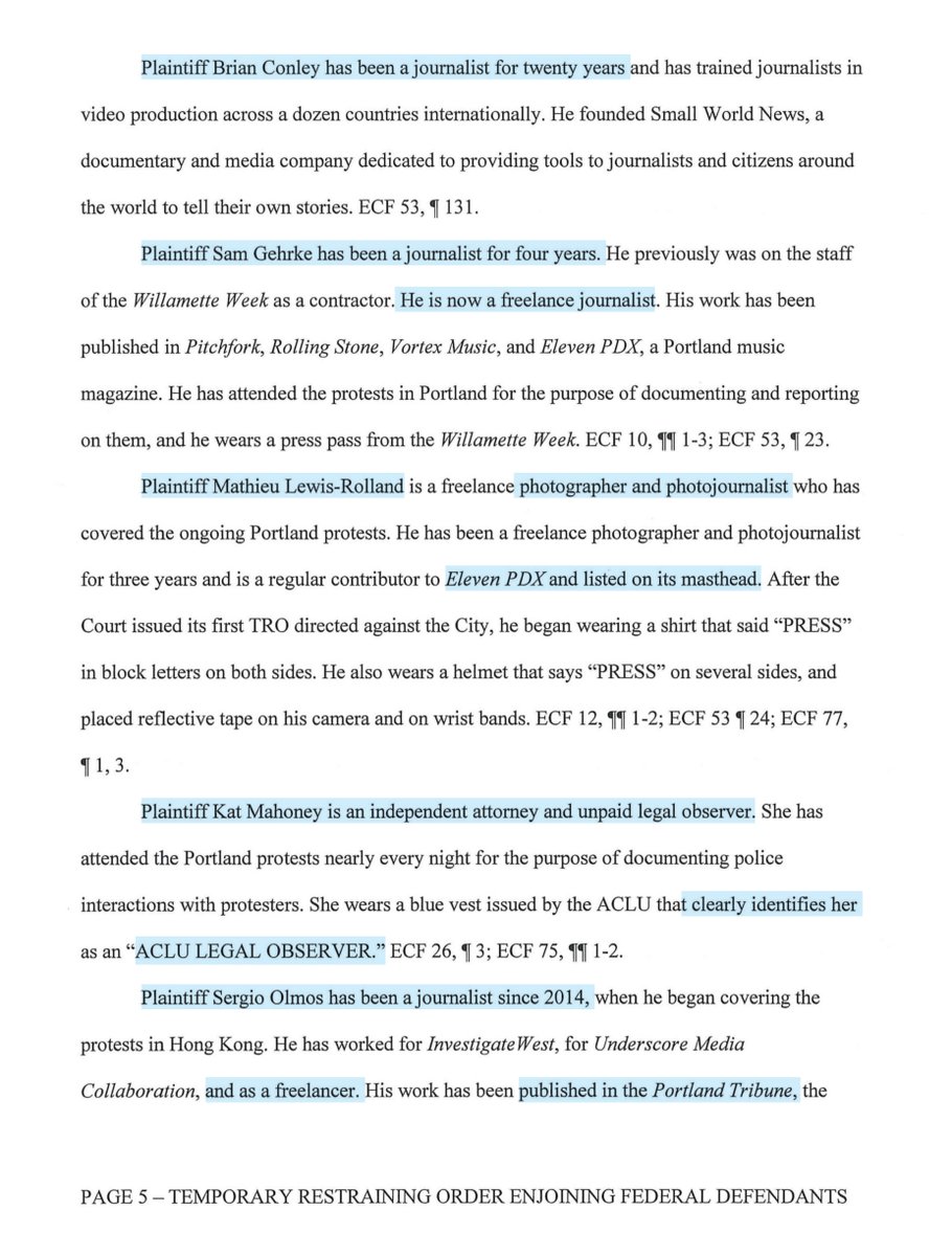 To help you navigate this evening’s TRO - this subthread of various declarations helpfulIn sum the Court found the Federal Defendants arguments (which I previously noted) unavailing That the Feds were purposefully targeting the media & did so repeatedly https://twitter.com/File411/status/1285782183781830656?s=20