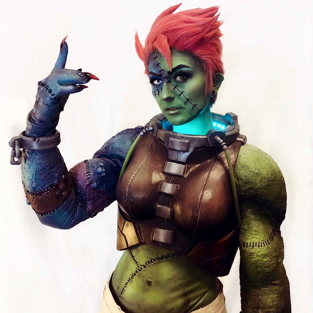 Kuristina Kosplay tweet media