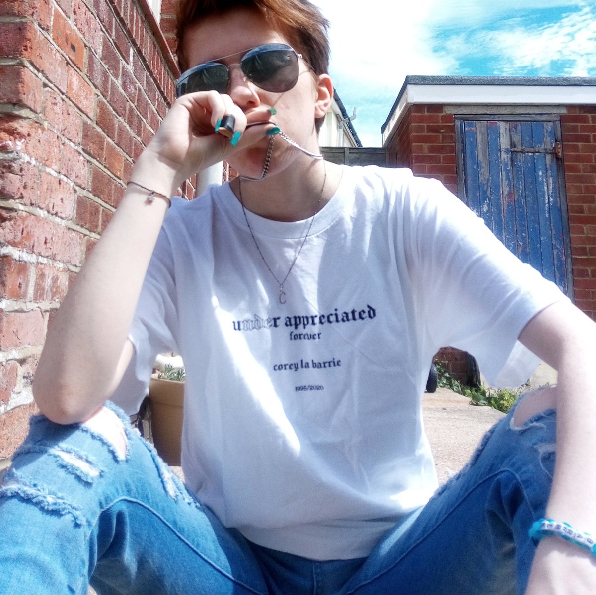 spencegameplays's tweet photo. #MyBodyIsBeautiful
Personally I don't like my body. I've got awful dysphoria because I was born with the wrong body and I've also been made fun of for being too skinny most of my life. I'm slowly learning to love who I am. https://t.co/SOQRB8n1Gn