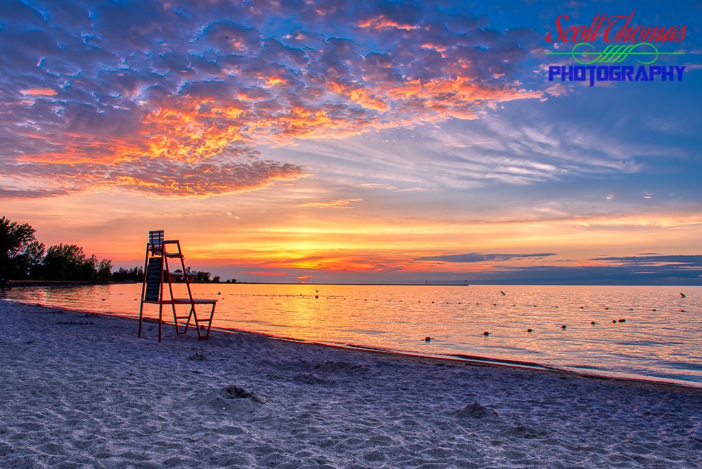 sthomasphotos's tweet photo. My take on the Sunset at Fair Haven Beach State Park while our shooting with @BassetRod recently. #teamnikon #sunset #sunsetphotography #sunsets #nysparks #FairHavenBeachSP #landscapephotography #upstateny #thisisupstate @SkylumSoftware #Aurora #HDR https://t.co/SQMkhFnsHW