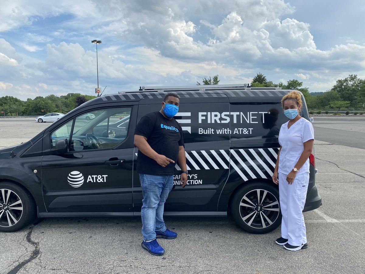 We at 3545 Broadway have great respect for our 1st responders who put their lives on the line a daily basis! It was such a honor for me and my RSC Angie to service our 1st responders on site! <a href="/Danny_Perez_01/">Danny Perez</a> @MaxAcevedo8 <a href="/judy_cavalieri/">Judy Cavalieri</a> <a href="/TeamEmpire_NYNJ/">Team Empire</a> <a href="/JoelG93188593/">Joe</a> #firstnet